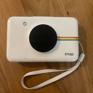 Zink Polaroid Snap Instant Digital Camera (White)